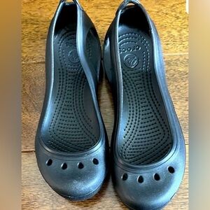 CROCS Women's Black Slip-On Ballet Flats